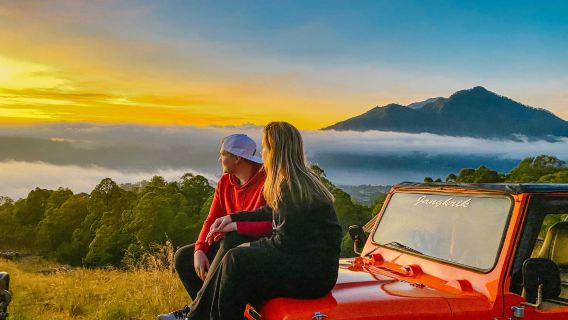 Jeepfahrt zu den heißen Quellen von Kintamani, Sonnenaufgang und Frühstück am Mount Batur