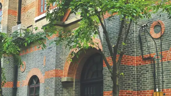 ล่ามนักศึกษามหาวิทยาลัยเซียงไฮ้เจียงตง/รวมการจอง/บริการวีไอพี