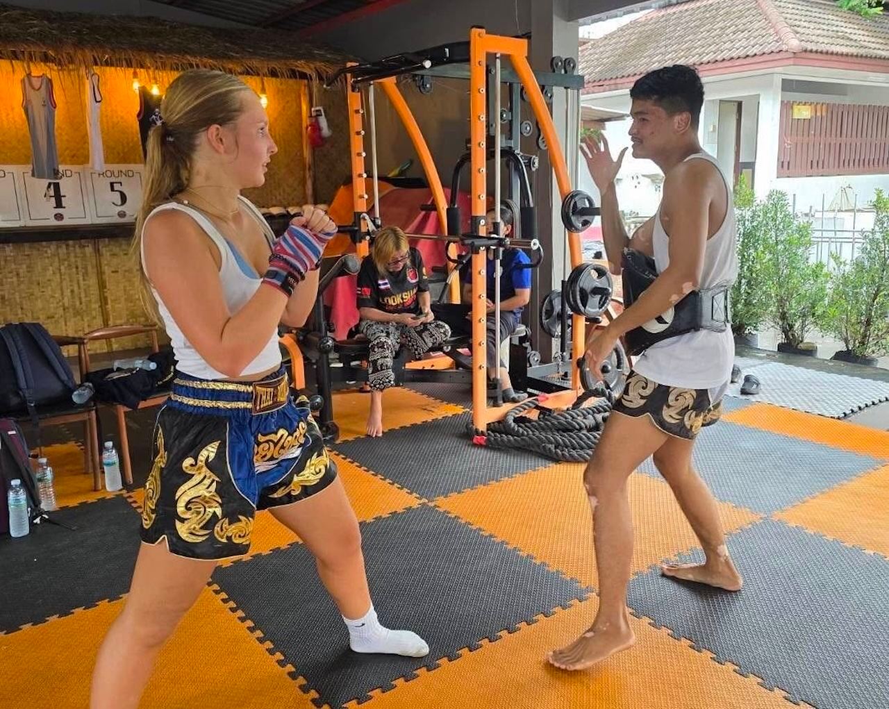 Koh Chang: Lớp học giới thiệu quyền Thái cho người mới bắt đầu theo nhóm