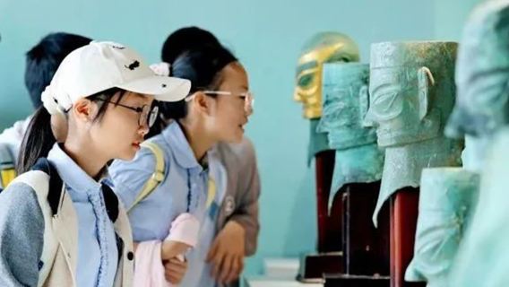 廣漢三星堆考古親子研學丨作品可帶回【頒發證書+考古探索+古法制玉+模擬範築青銅+古村落學習】