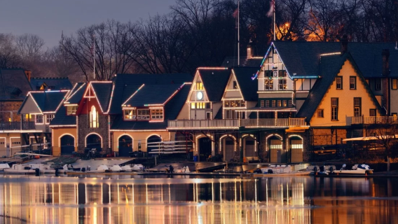 Philadelphia Chinese private charter day tour: Boathouse Row + City Hall + Rodin & Philadelphia Museum of Art