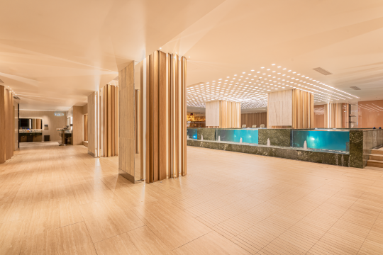 เซินเจิ้น รอยัล ฮอลิเดย์ ฟู้ด แอนด์ สปา คลับ | ฟรีค่าทิป นวดสไตล์ฮ่องกง 2 ชั่วโมง + ซาวน่า 24 ชั่วโมง