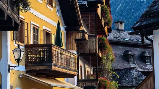 奧地利哈爾施塔特+聖吉爾根+富施爾湖【中文包車+景點可調】