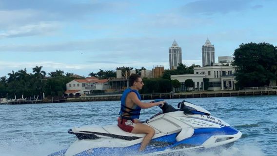 Miami: Sewaan Jet Ski 1 Jam dengan Pontoon Ride