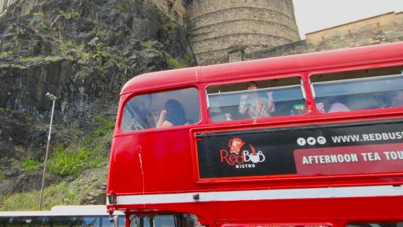 Pengalaman Minum Petang Edinburgh atau Minum Petang Gin