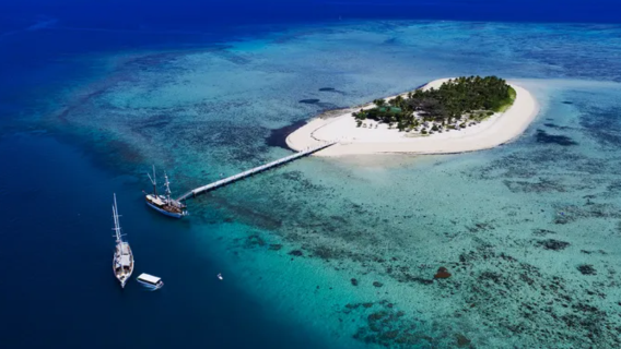 perjalanan satu hari ke Pulau Tivua dengan Captain Cook Cruises, Fiji