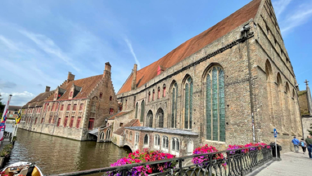 比利時布魯塞爾-布魯日市政廳-愛之湖【中文專車-愜意舒適】