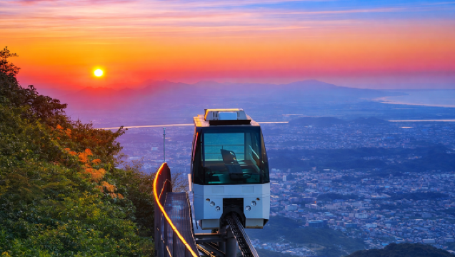 1-day tour along the Kitakyushu coastline: Mount Sarakura night view + Motonosumi Shrine + Mojiko Port/Karato Market