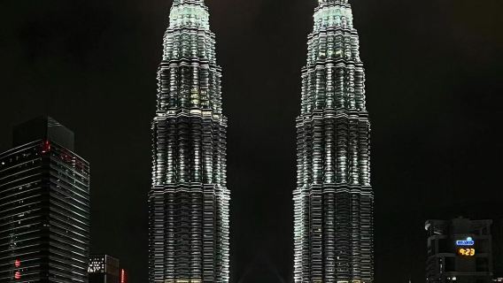 Melaka, Malaysia Pengiring pelancong & pemandu pelancong, pengiring perniagaan, penterjemahan pameran, lawatan bebas, penyesuaian peribadi, sewaan peribadi