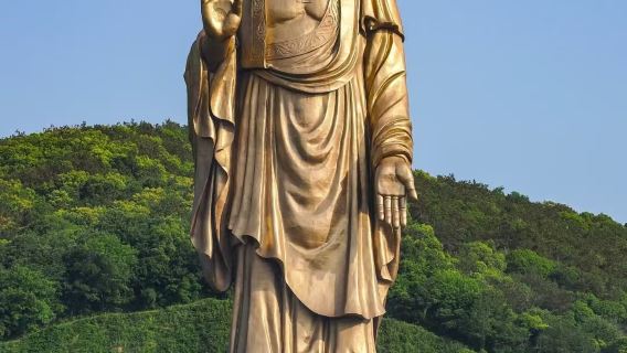 [Tour privato con autista da Wuxi] Grande Buddha di Lingshan + area panoramica di Yuantouzhu sul Lago Taihu | Classico puro piacere