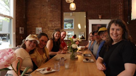 Portland: Downtown Food Tour of 6 Local Favorites Dishes