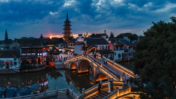 Suzhou Chinese|English|multilingual guide|1-day Qiandeng Ancient Town