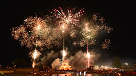 【2027年チェンマイCADカウントダウン花火ナイトツアー】CADニューイヤーカウントダウンセレブレーション