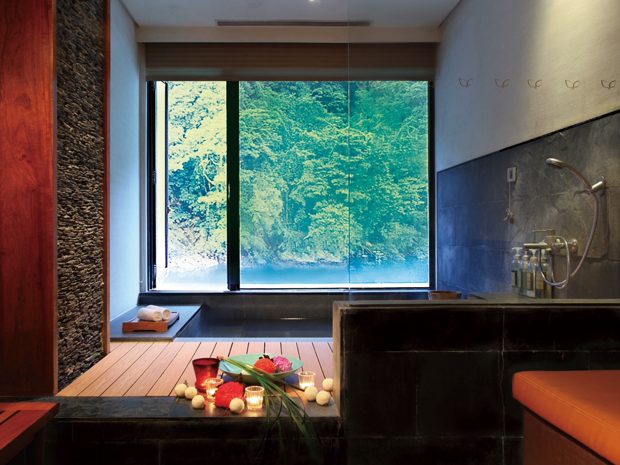 Fulaoduo Wulai Resort in New Taipei City | Scenic Hot Spring Room & Japanese-Style Public Bath | Hot Spring Experience & Exquisite Dining | Book Online via Official Website