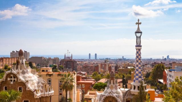 Lawatan sehari ke Casa Milà + La Sagrada Familia + Park Güell + Turó de la Rovira di Barcelona, Sepanyol