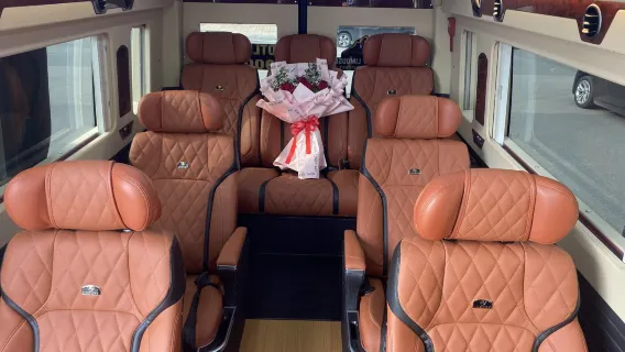 Limousine von Hanoi nach Ninh Binh/einfache Fahrt/Hin- und Rückfahrt