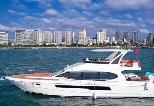 Sanya Luxury Yacht Charter Guide: 80ft Yacht, Fishing, Swimming and Snorkelling