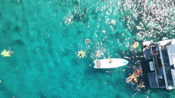 Passeio de um dia no Mar Adriático: Ilha de Hvar + Arquipélago de Pakleni + Ilha de Brač