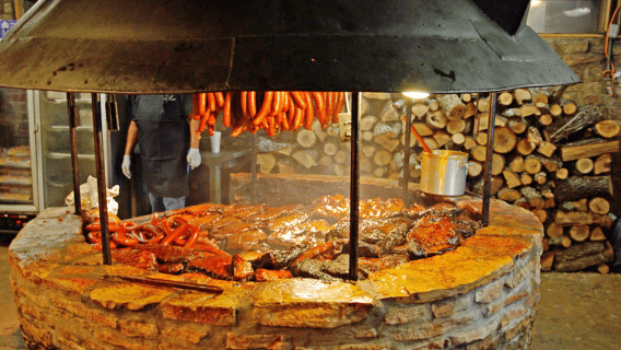 From Austin: Hill Country BBQ & Wine Shuttle
