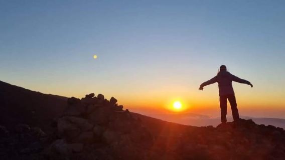 Tramonto sull'Etna Nord: area sommitale e crateri del 2002