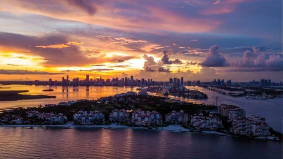 Miami Beach|South Point Golf Cart Tour