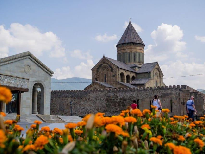 From Tbilisi: Jvari Monastery, Uplistsikhe & Mtskheta Tour