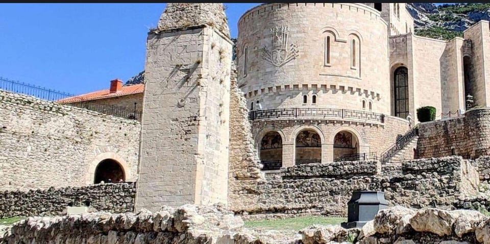 From Durres/Golem: Kruja Castle and Sari Salltik Day Trip