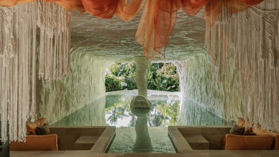 Ubud: Jungle Club Day Pass with Optional Upgrades