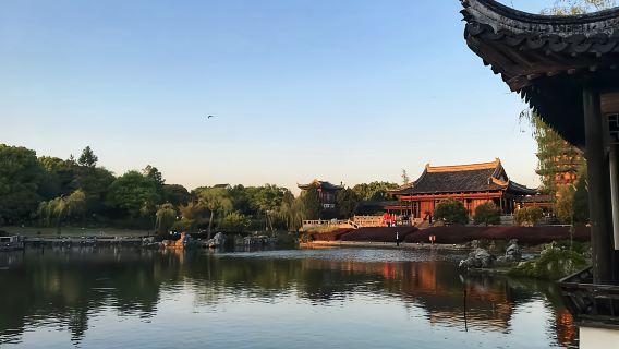 Fremdsprachige Reiseleiter in Suzhou auf Englisch, Französisch, Deutsch und Spanisch. Individuell anpassbare Reiseleiter verfügbar.