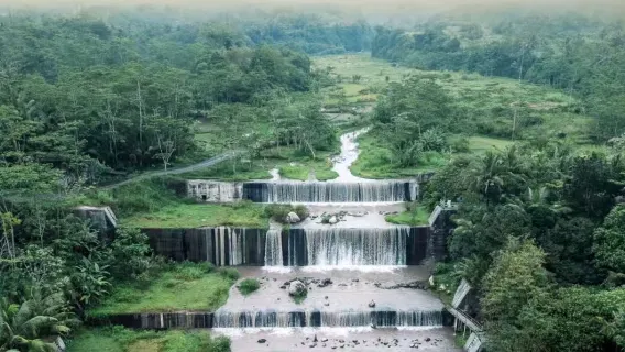 Indonesia - Aeroporto Internazionale di Yogyakarta - pick-up dall'aeroporto - trasferimento in aeroporto - noleggio con conducente esclusivo - itinerari personalizzati
