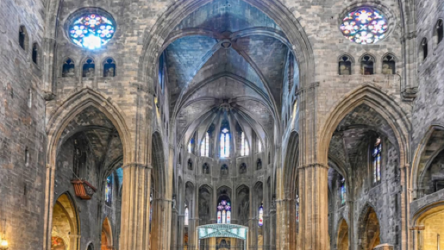 西班牙 巴塞隆納-赫羅納-菲格拉斯徒步一日遊，【飯店接駁】