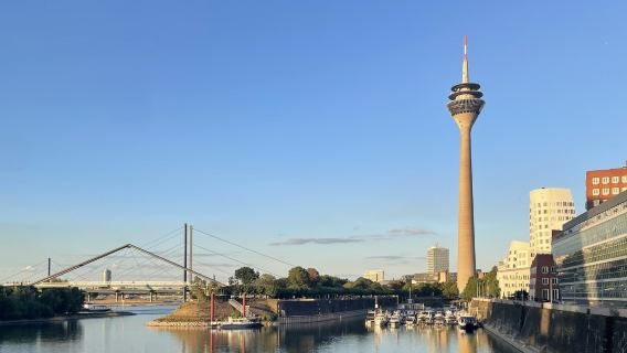 德國杜塞爾多夫霍夫花園+萊茵河散步道+日本街+電影博物館之旅