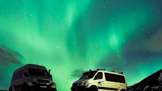 ทัวร์แสงเหนือไอซ์แลนด์แบบกลุ่มภาษาจีน 1 วัน|มองไม่เห็นก็ดูใหม่ได้ + ออกทัวร์ทุกวัน/มีบริการรับส่งในเมืองให้เลือก