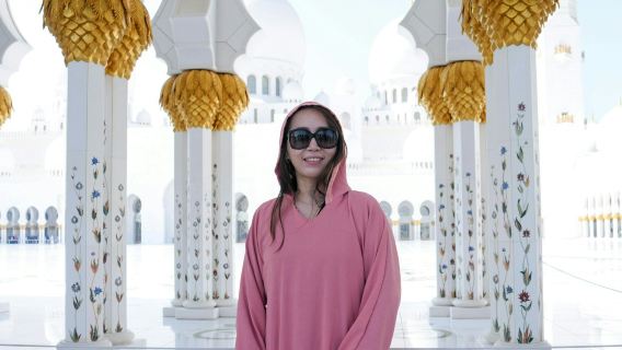 アブダビ：ガイド付き市内ツアー＋シェイク・ザイード・グランド・モスク＆エミレーツ・パレス入場