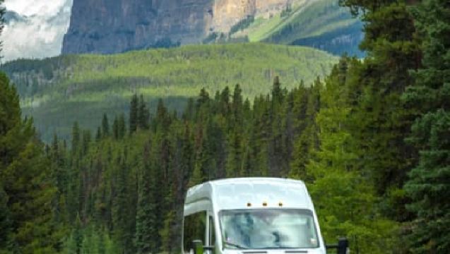 Best of Banff, Lake Louise & Moraine Premium Guided Day Tour