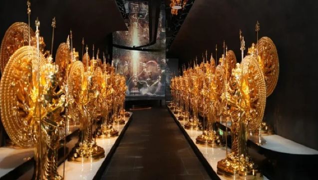 Shanghai Dunhuang Shenhua (The Bund No.22) - Restoran Budaya Estetika Dunhuang dengan Pemandangan Bund dan Pertunjukan Feitian