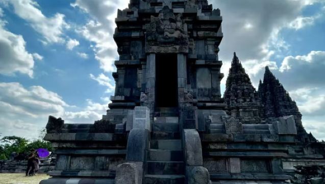 Perjalanan satu hari di Yogyakarta: [Candi Borobudur + Keraton Yogyakarta + Taman Sari + Candi Prambanan]