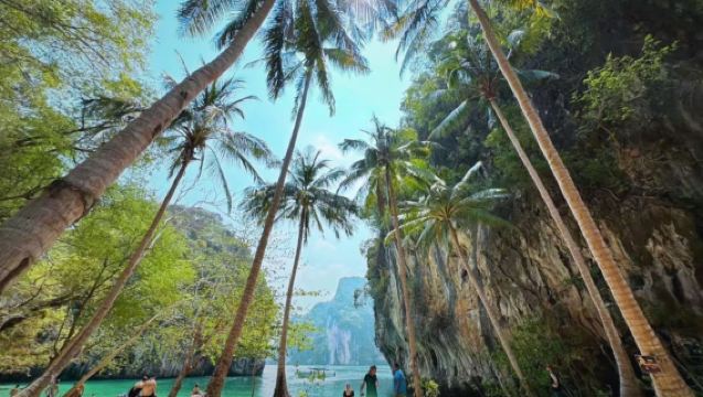 กระบี่: ทัวร์เกาะห้องวันเดย์โดยเรือสปีดโบต พร้อมอาหารกลางวัน