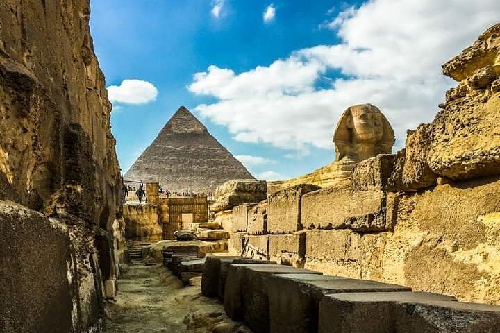 3 Hour Tour To Giza Pyramids And Tombs Of Qar Idu And The Sphinx Trip Com