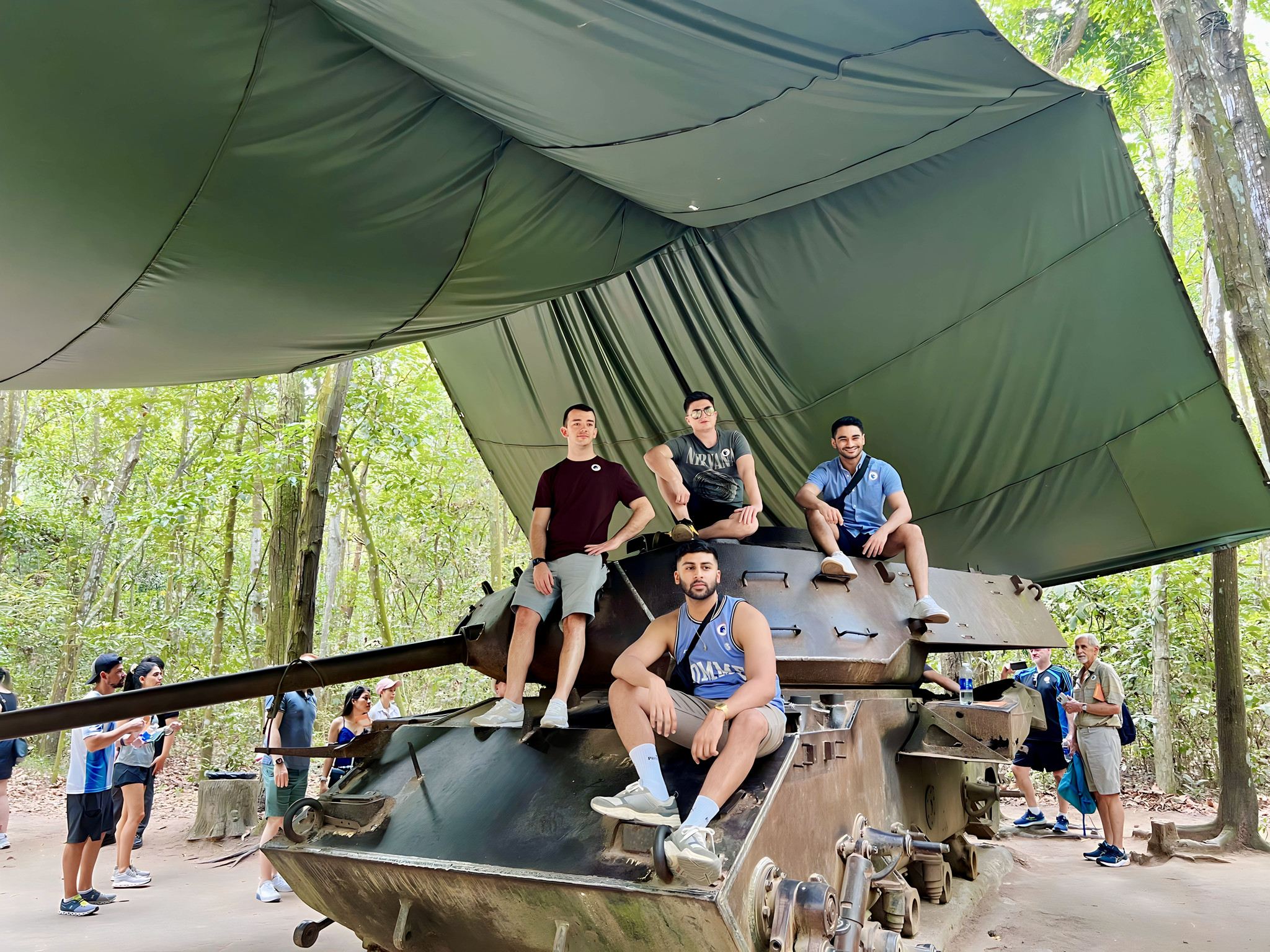 Tour giornaliero dei Tunnel di Cu Chi