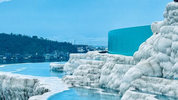 однодневный тур по древнему городу Шуанлан в Дали, Зеркалу неба, острову Сяопут и полуострову Лоцюань с услугами на китайском и английском языках