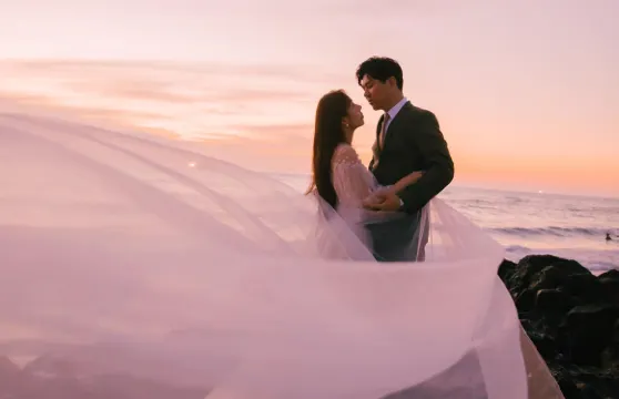 新鄉Trip Moments【婚紗攝影攝錄微電影寫真跟拍航拍街拍一對一/翻譯】