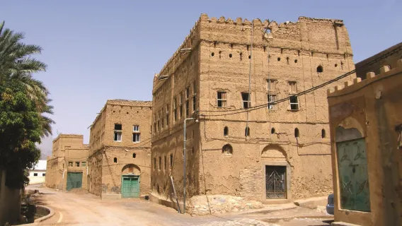 From Muscat Private Tour: Full Day Grand Canyon & Nizwa