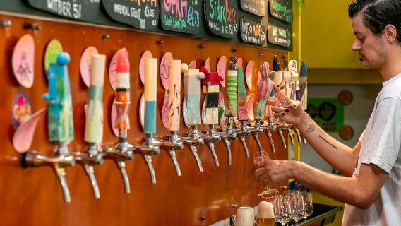 Amsterdam: Tour xe buýt tham quan nhà máy bia thủ công có hướng dẫn kèm nếm thử