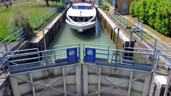 Crociera in barca da Padova a Venezia nella Riviera del Brenta