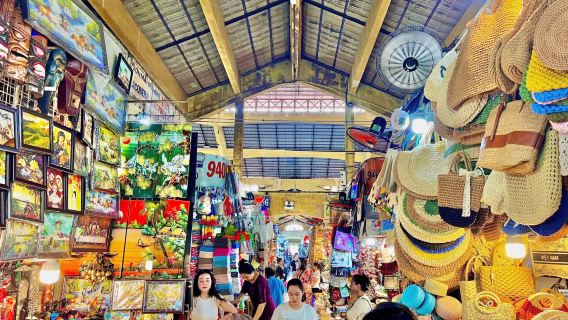 Ho Chi Minh City: Shopping Tour with Local Guide