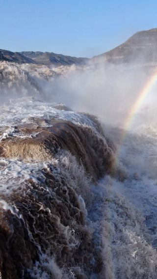 Departing from Linfen: One-day private car tour to visit Hukou Waterfall and Xiaoxitian