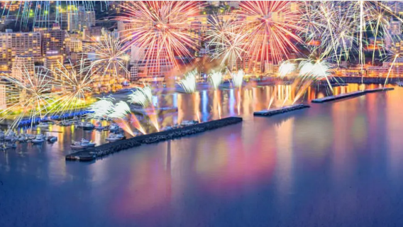 日本鐮倉江之島＋鐮倉高校前站＋熱海海上花火大會一日遊