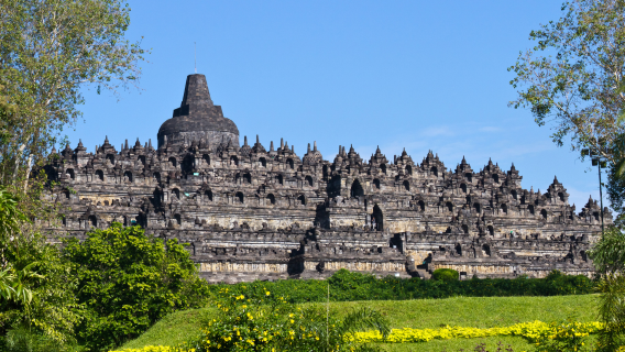 Candi Borobudur, Merapi (Kaliadem), dan Candi Prambanan|Panduan Multibahasa