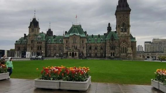 Ottawa Parliament Hill + ByWard Market 1-day tour in Canada - Flexible itinerary - Customizable